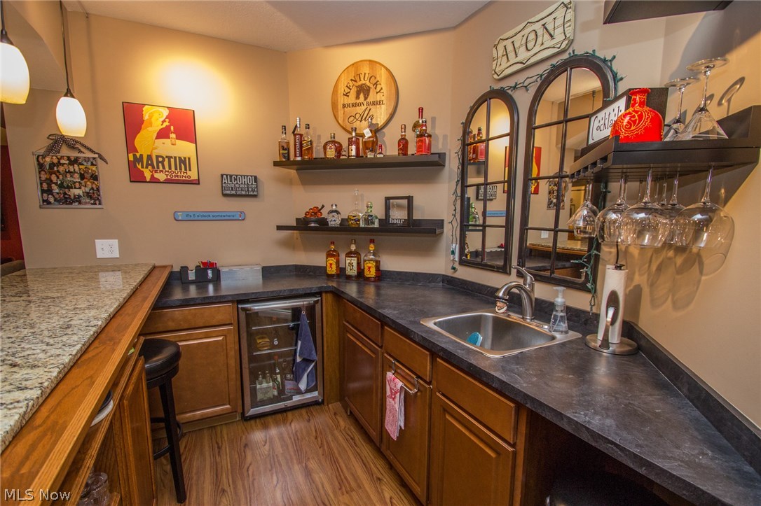 Red Tail 01 - Residential