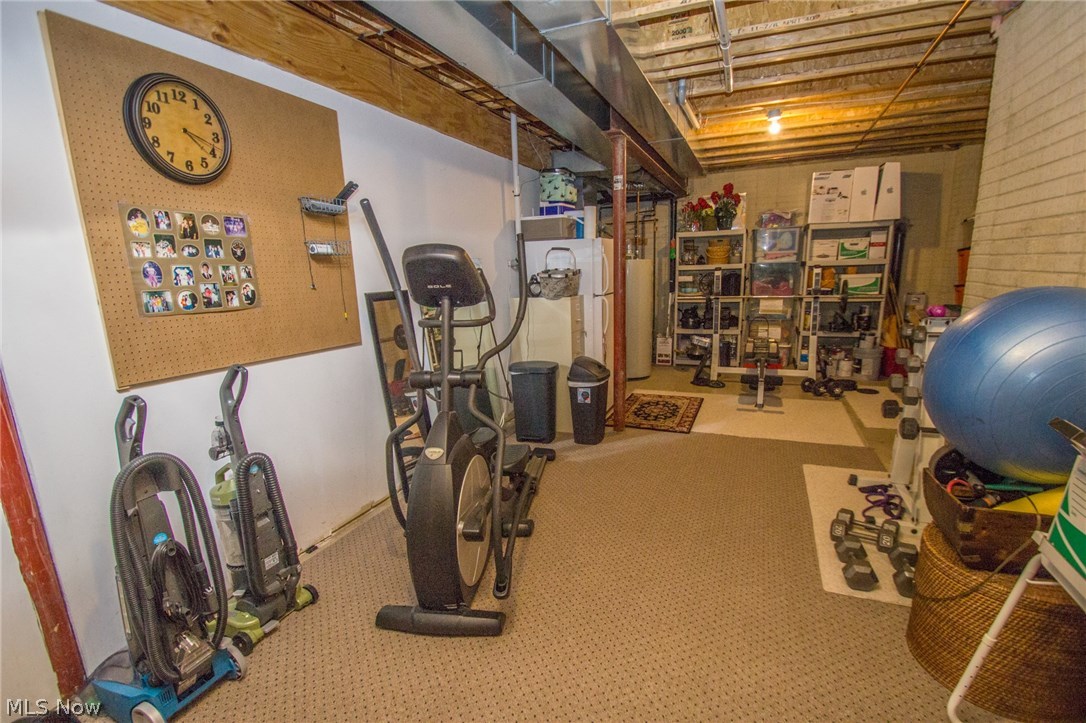 Red Tail 01 - Residential