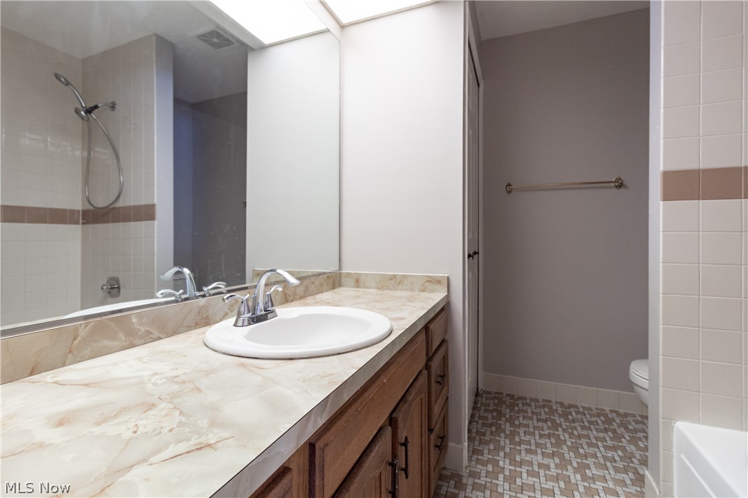 Lexington Colony - Residential Lease