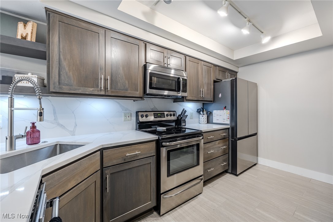 Villas At Mentor On The Lake Condo - Residential