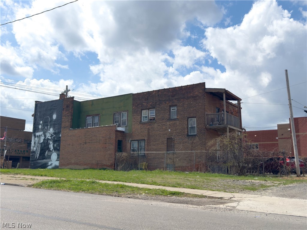 Kinsman Heights - Commercial Sale