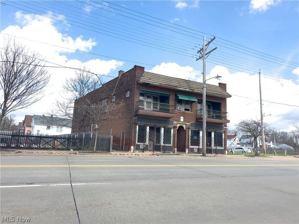 Kinsman Heights - Commercial Sale
