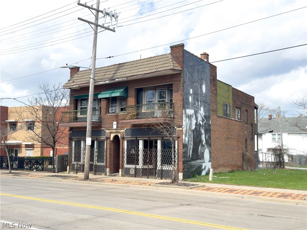 Kinsman Heights - Commercial Sale