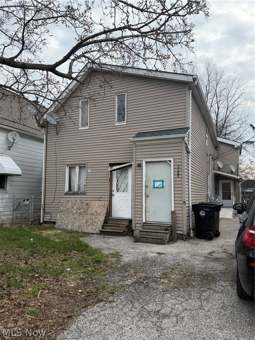 ttention savvy investors and portfolio builders! This vacant 3-unit multi-family property is the perfect "buy-and-hold" addition to your Cleveland portfolio. Located in an area with steady rental demand, this tri-plex offers a blank canvas to renovate and achieve top-of-market rents.

With Cleveland’s average 2-bedroom rents currently climbing toward $1,750+, the income potential here is substantial. The property is being sold AS-IS, allowing you to choose your finishes and build equity from day one.

Configuration: 3 Units (Ready for a full refresh)

Status: 100% Vacant – No tenant headaches, start work tomorrow!

Potential: Pro-forma Cap Rate of 10%+ once stabilized.

Location: Minutes from Detroit Shoreway and Clark-Fulton Areas, and easy highway access.

Bring your flashlight and your contractor.