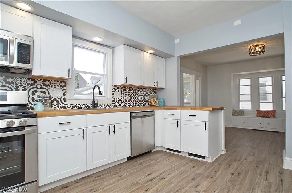 3613 Henritze Avenue