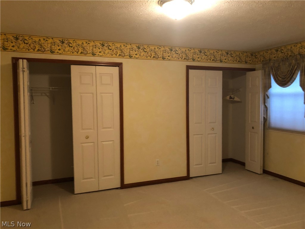 Hampton Bay Condo - Residential