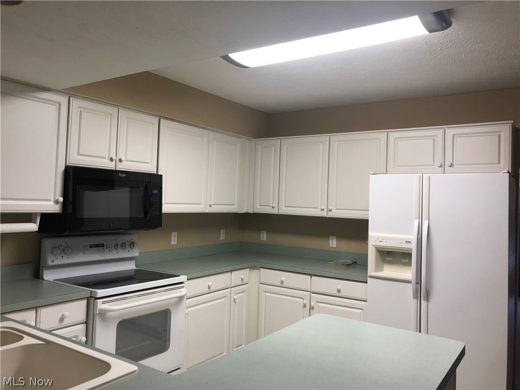 Hampton Bay Condo - Residential