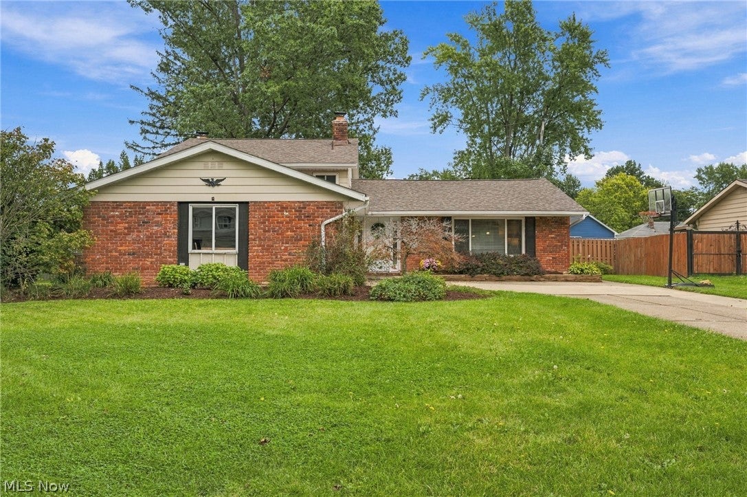 6611 Wedgewood Drive