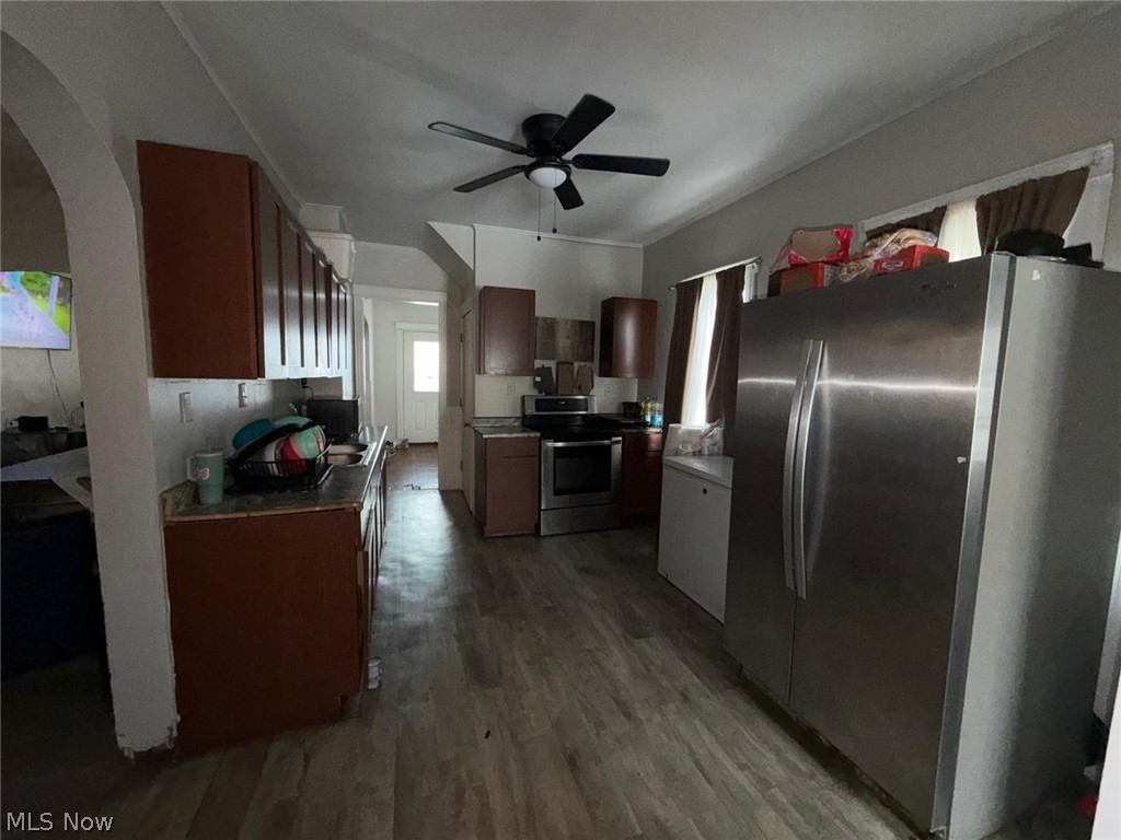 3942 Poe Avenue
