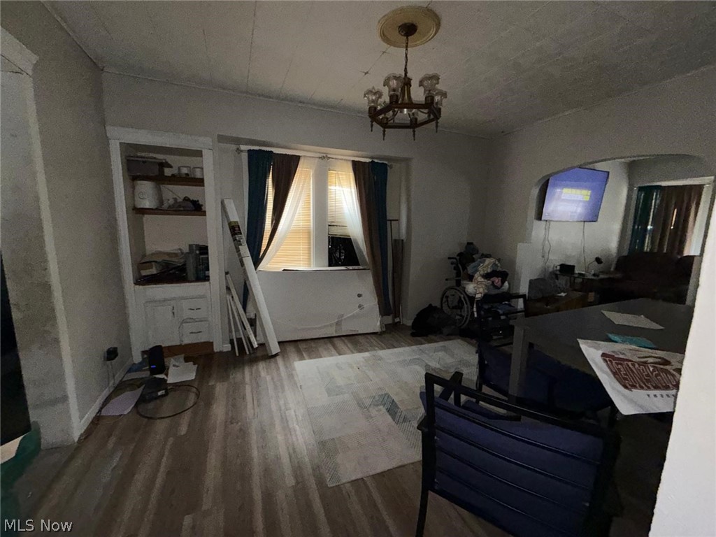 3942 Poe Avenue