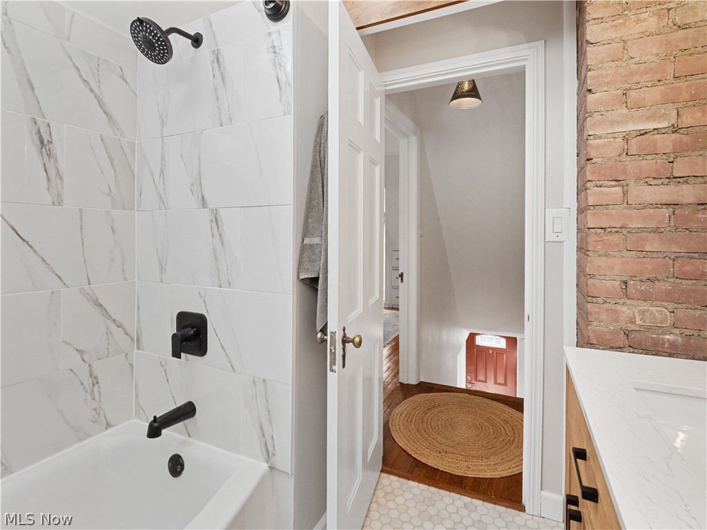 Lake Erie Park Sub/S H Kleinman - Residential