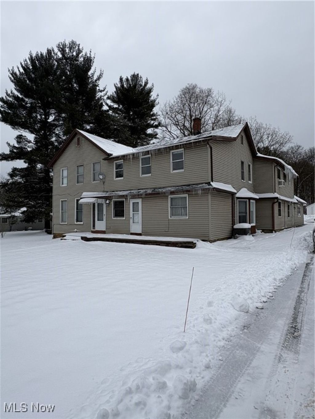 Photo of 6743 hathaway Road #3, Cleveland, OH 44125 (MLS # 5181678)