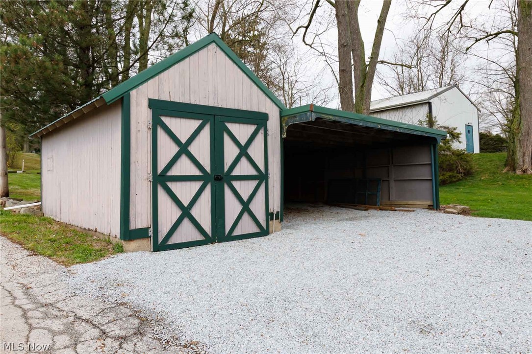 Village/Apple Crk - Residential