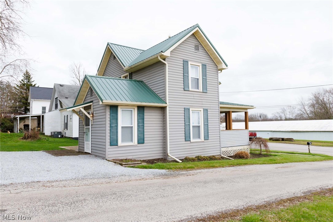 Village/Apple Crk - Residential