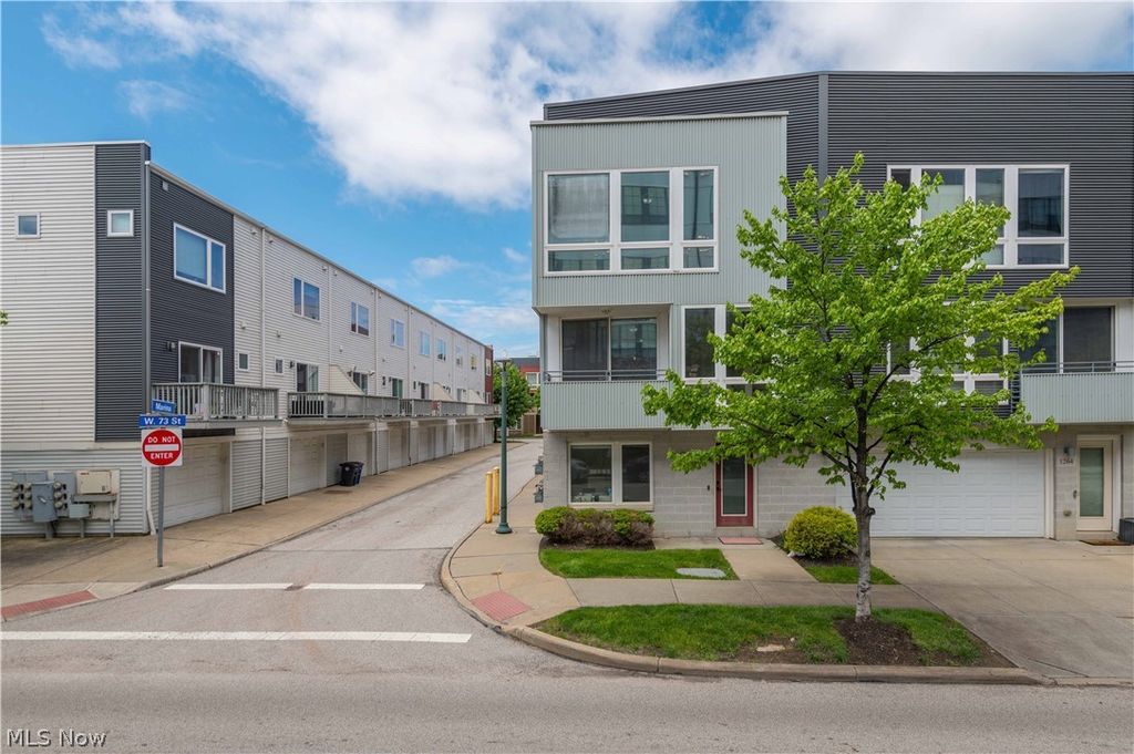 Photo of 1266 W 73rd Street, Cleveland, OH 44102 (MLS # 5208222)