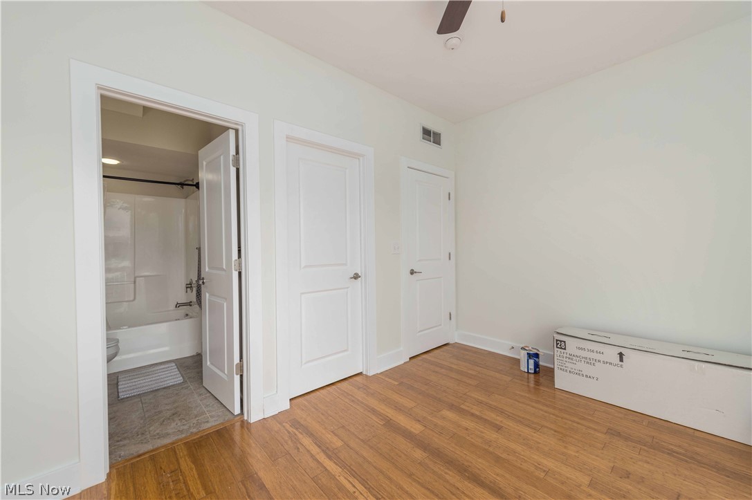 Battery Park Twnhms Condo - Residential