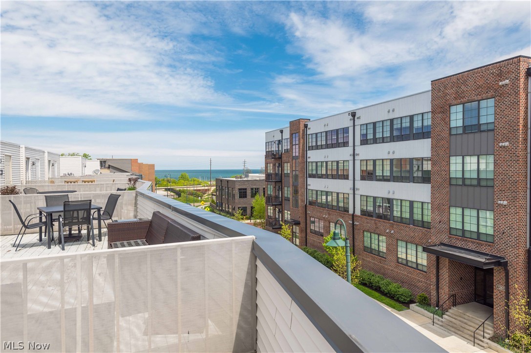 Battery Park Twnhms Condo - Residential