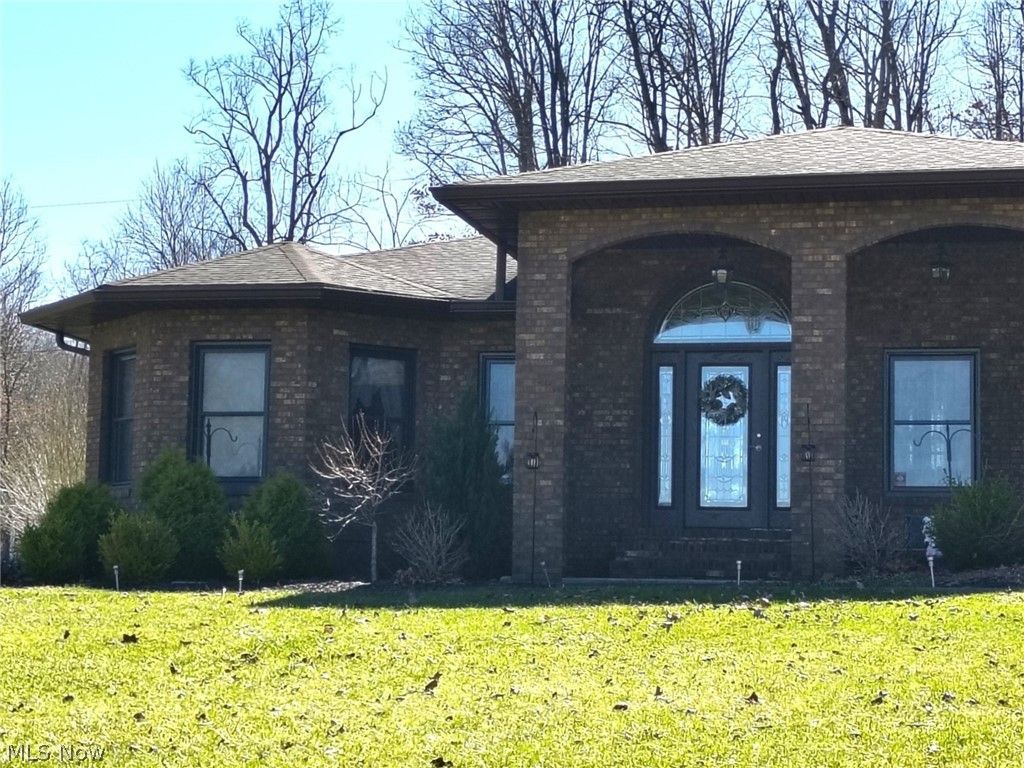 Photo of 10174 Veto Road, Belpre, OH 45714 (MLS # 5191577)