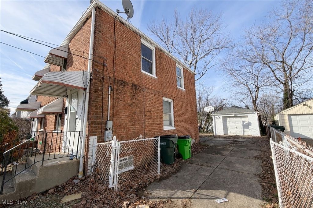 Photo of 25161 Euclid Avenue, Euclid, OH 44117 (MLS # 5180280)