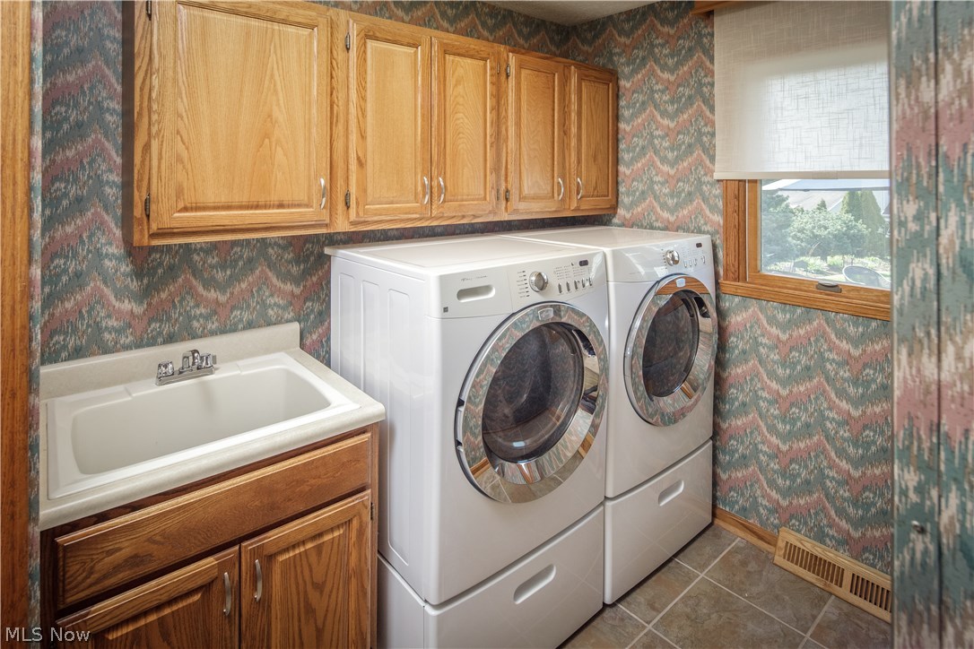 Pines Hollow - Residential