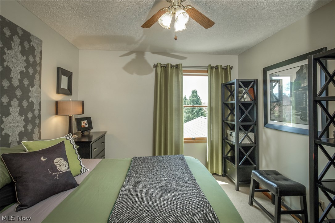 Pines Hollow - Residential