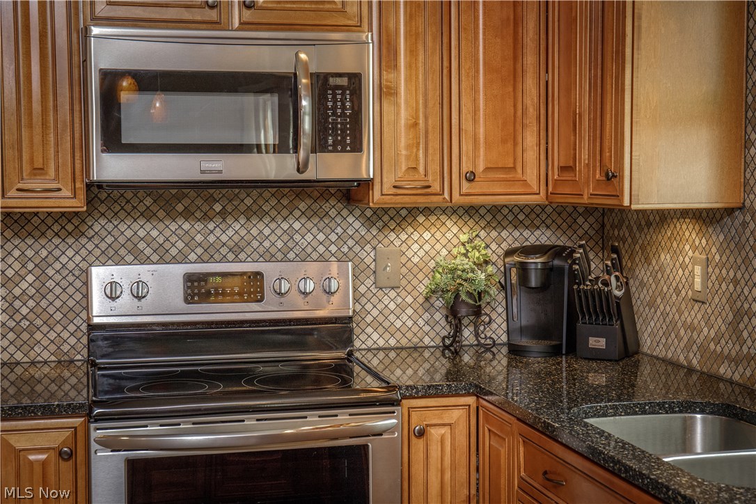 Pines Hollow - Residential