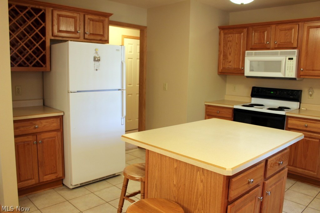 Alexandra Place Condo - Residential