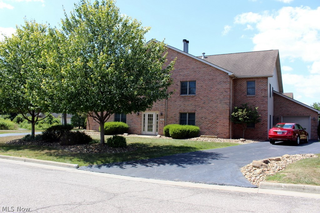 Alexandra Place Condo - Residential