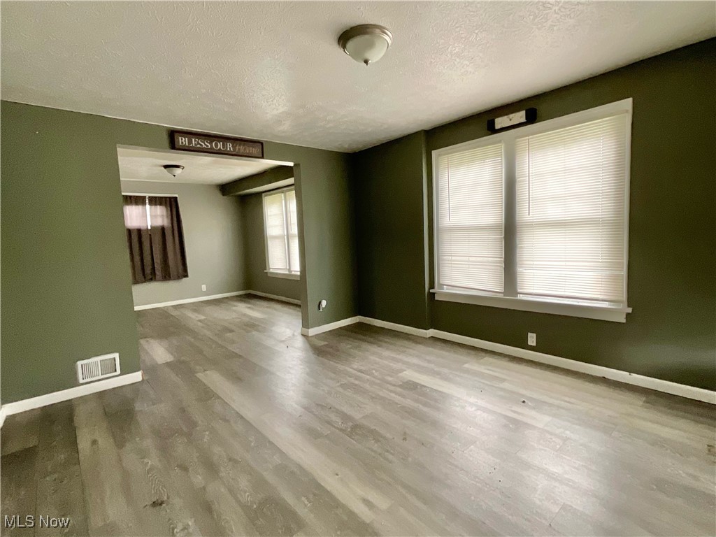692 Roselawn Avenue, Akron, Ohio image 3