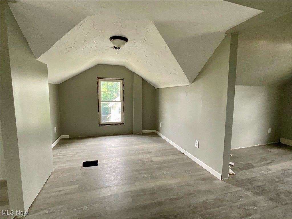 692 Roselawn Avenue, Akron, Ohio image 17