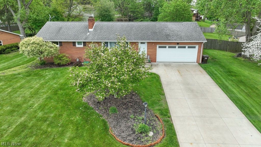 Photo of 1078 Marion Avenue NW, Massillon, OH 44646 (MLS # 5205766)