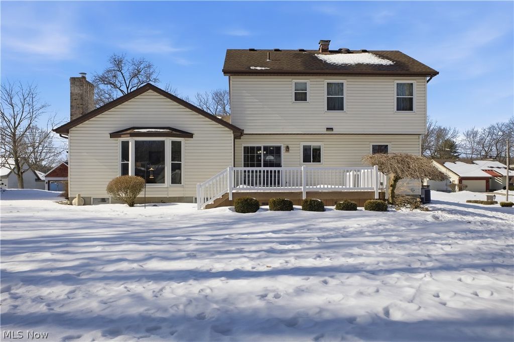 Photo of 379 Wyndclift Place, Austintown, OH 44515 (MLS # 5186941)