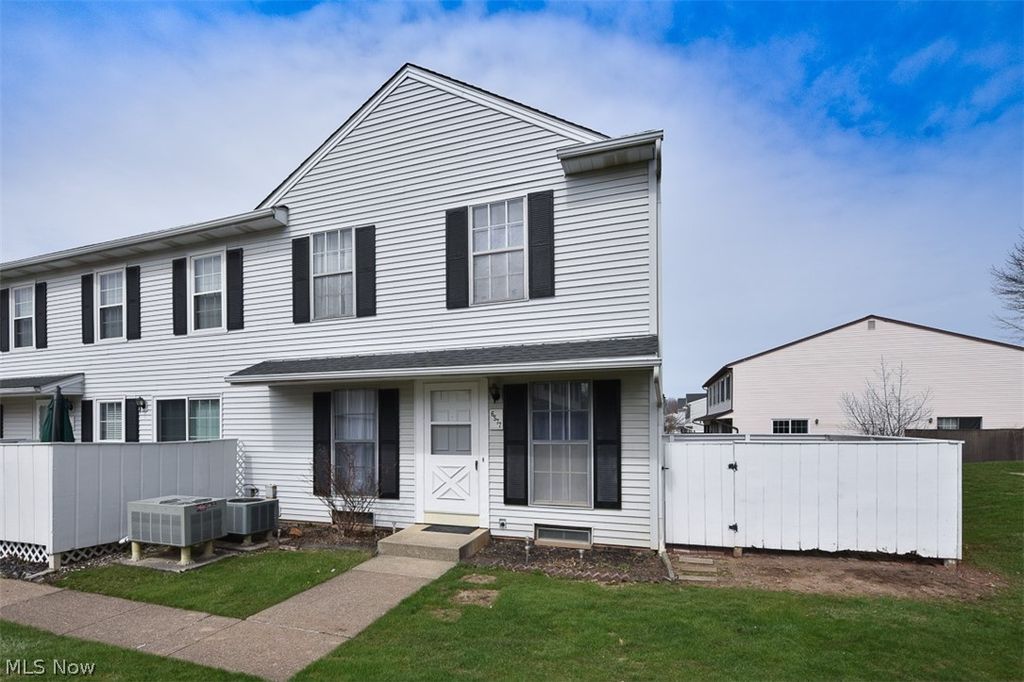 Photo of 6577 Liberty Bell Drive #C20, Brook Park, OH 44142 (MLS # 5196794)