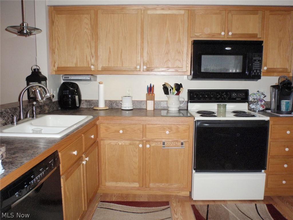 Forest Ridge Condo - Residential