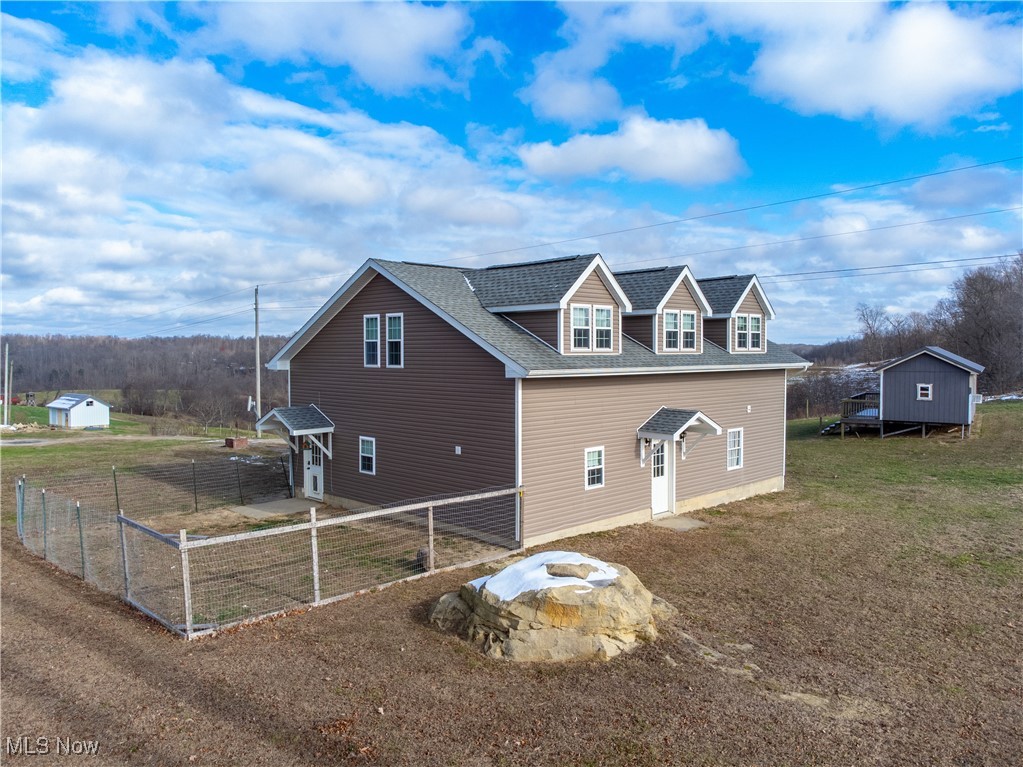 Anna M Shry Tr - Residential