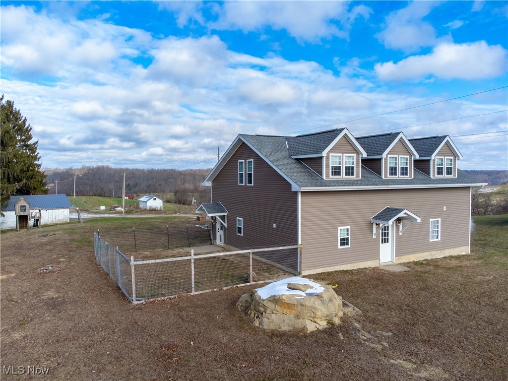 Anna M Shry Tr - Residential