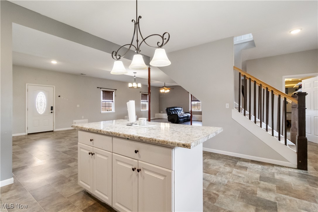 Anna M Shry Tr - Residential