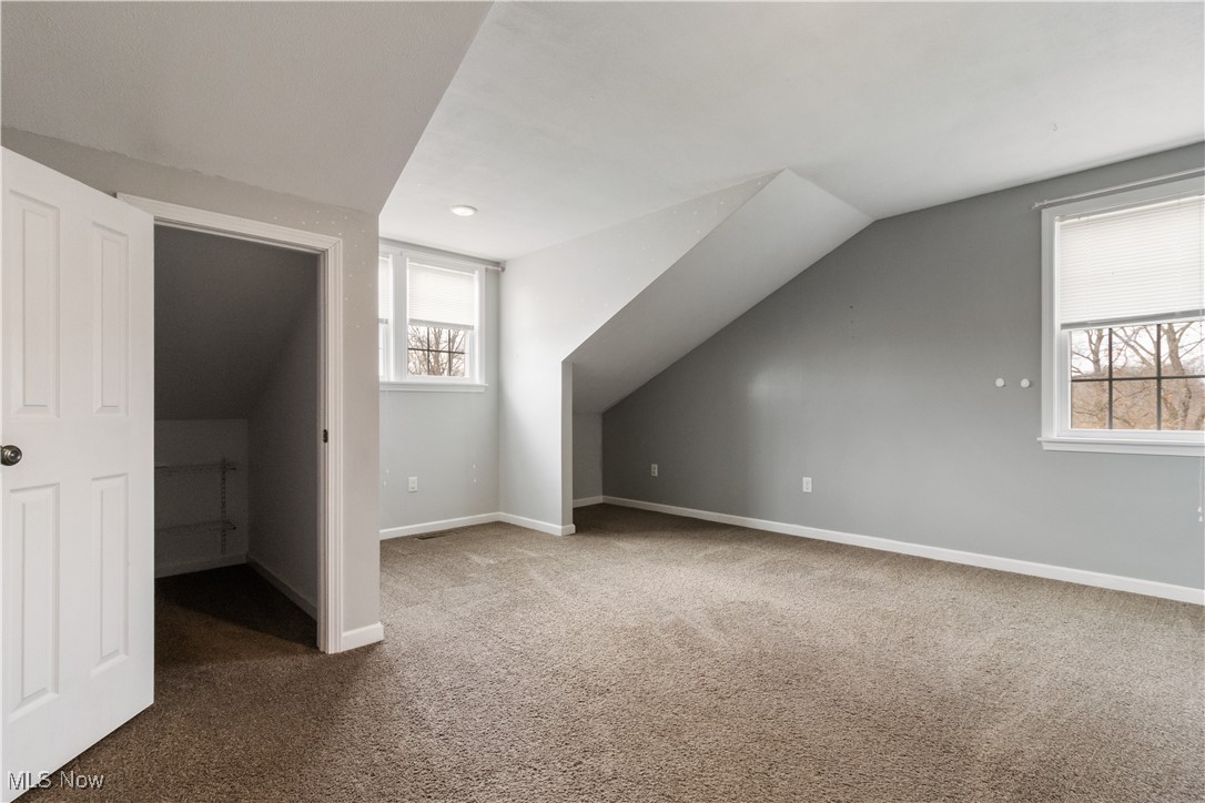 Anna M Shry Tr - Residential