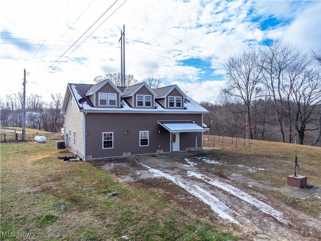 Photo of 57459 Shry Road, Barnesville, OH 43713 (MLS # 5176513)