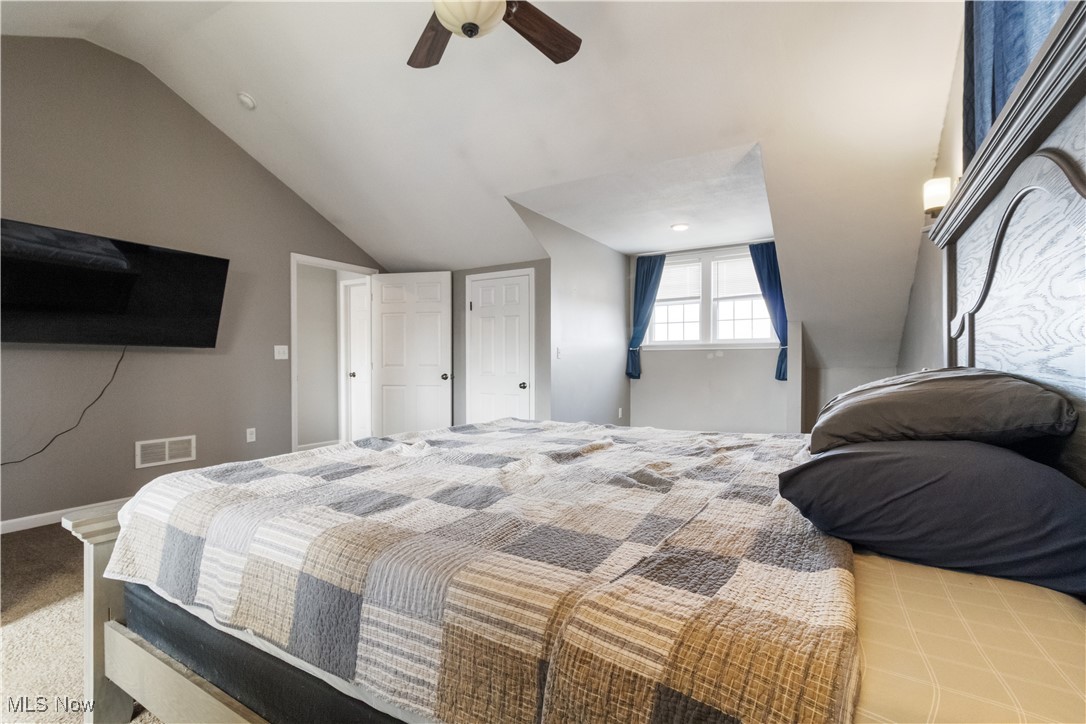 Anna M Shry Tr - Residential