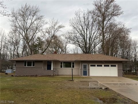 Homes For Sale - 2319 Henn Hyde Road<br/> Trumbull County, Warren, OH 44484