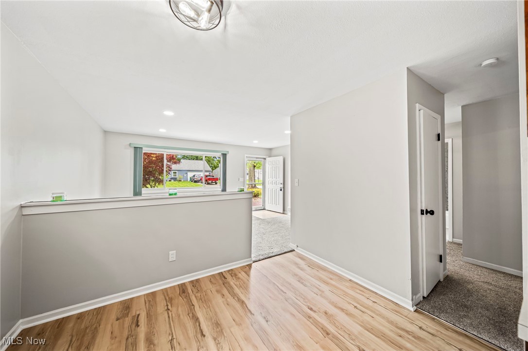 5052 Forest Road, Mentor, Ohio image 20