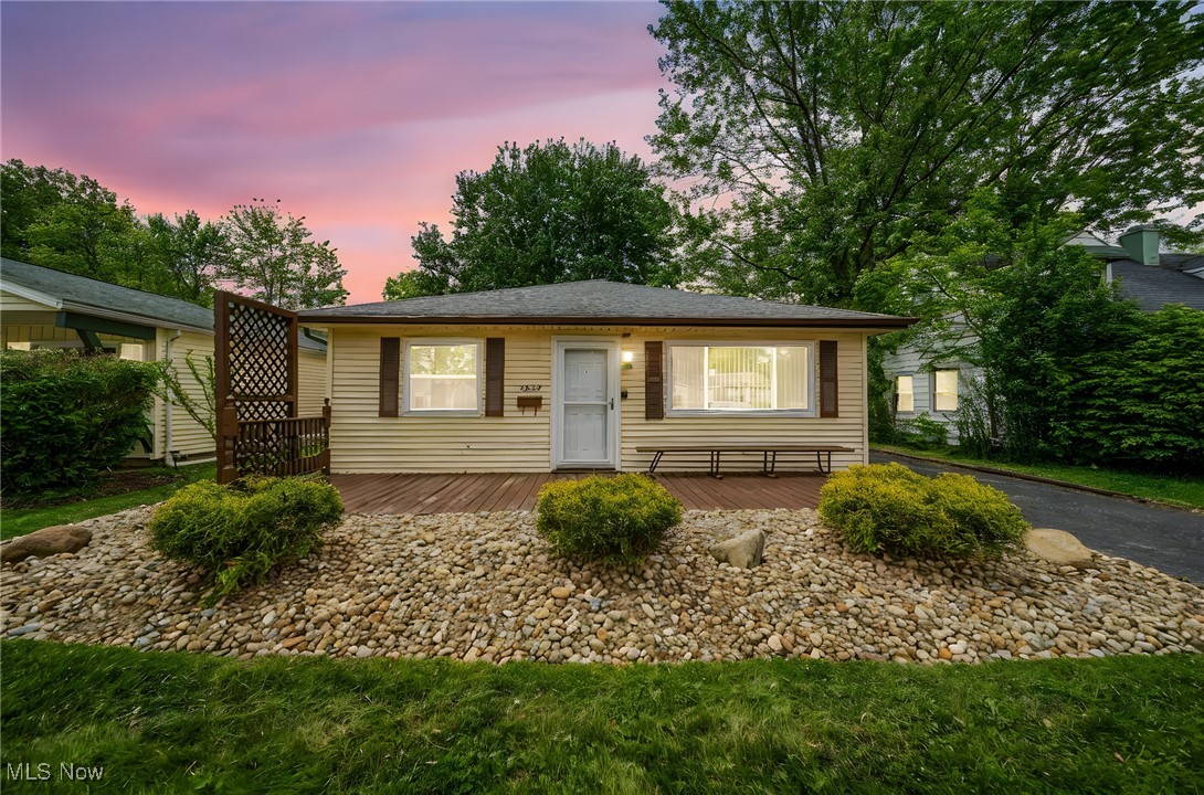 5052 Forest Road, Mentor, Ohio image 1