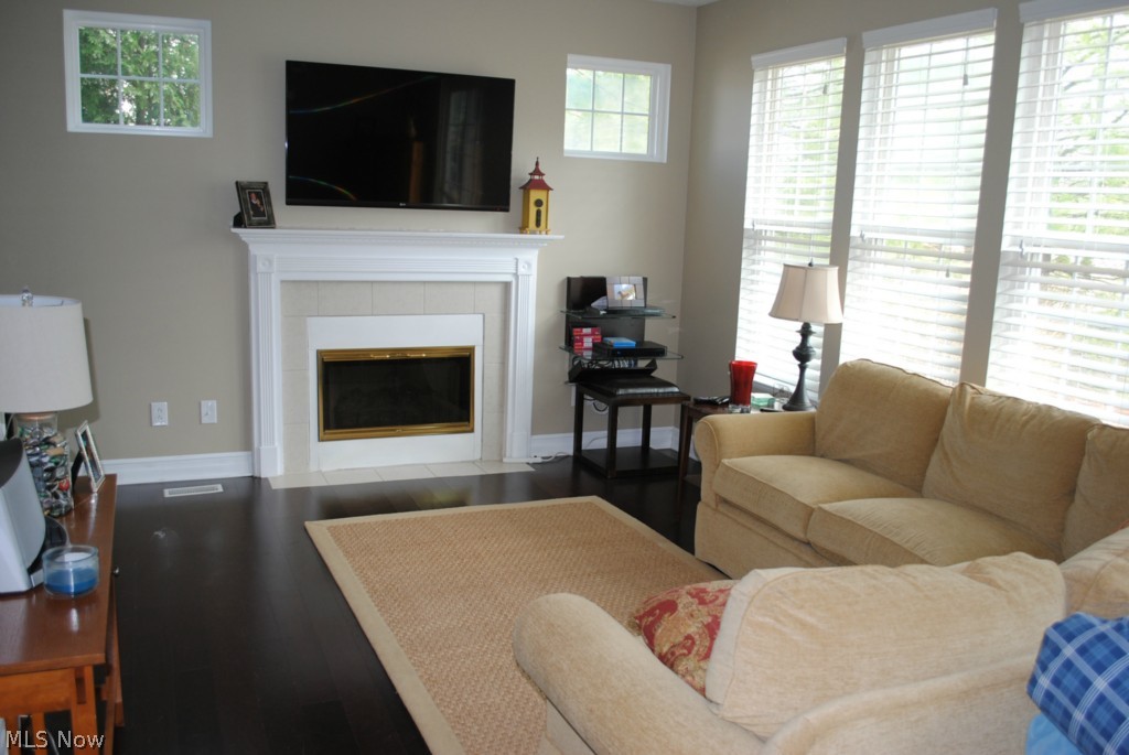 Wyndgate Club Condos - Residential