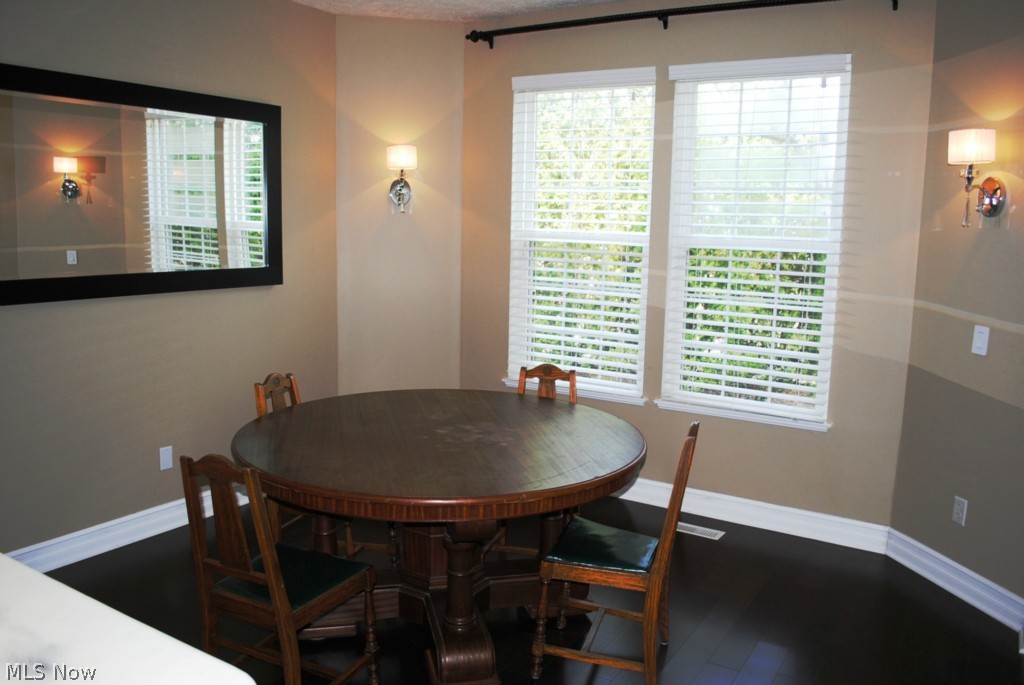 Wyndgate Club Condos - Residential