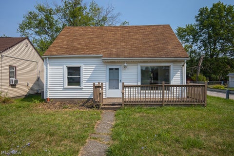 Homes For Sale - 12600 Sprecher Avenue<br/> Cleveland, OH 44135