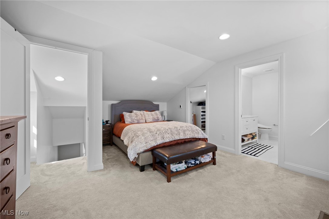 Lakewood, Ohio 44107, United States, 4 Bedrooms Bedrooms, ,4 BathroomsBathrooms,Residential,Active,222073