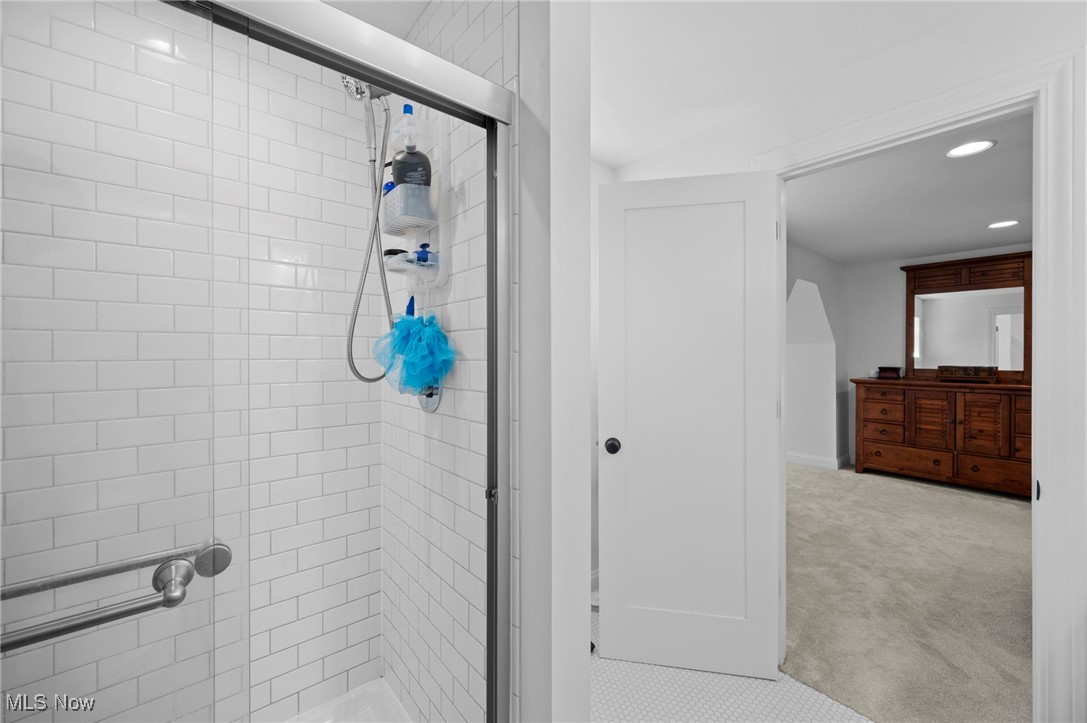 Lakewood, Ohio 44107, United States, 4 Bedrooms Bedrooms, ,4 BathroomsBathrooms,Residential,Active,222073