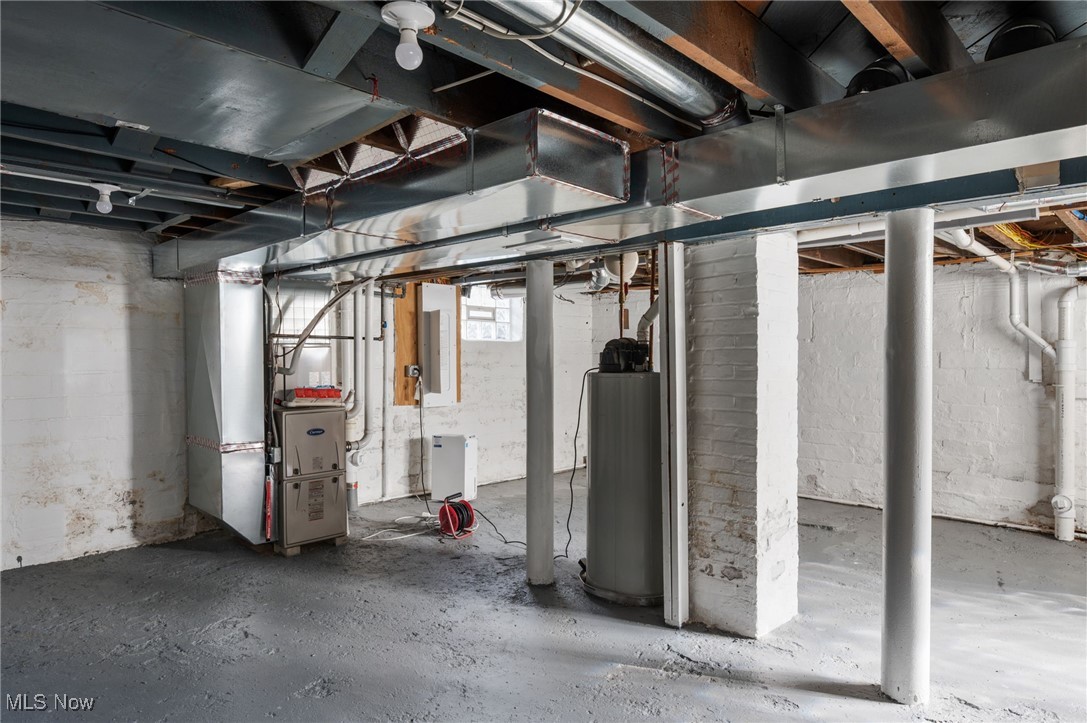 Lakewood, Ohio 44107, United States, 4 Bedrooms Bedrooms, ,4 BathroomsBathrooms,Residential,Active,222073