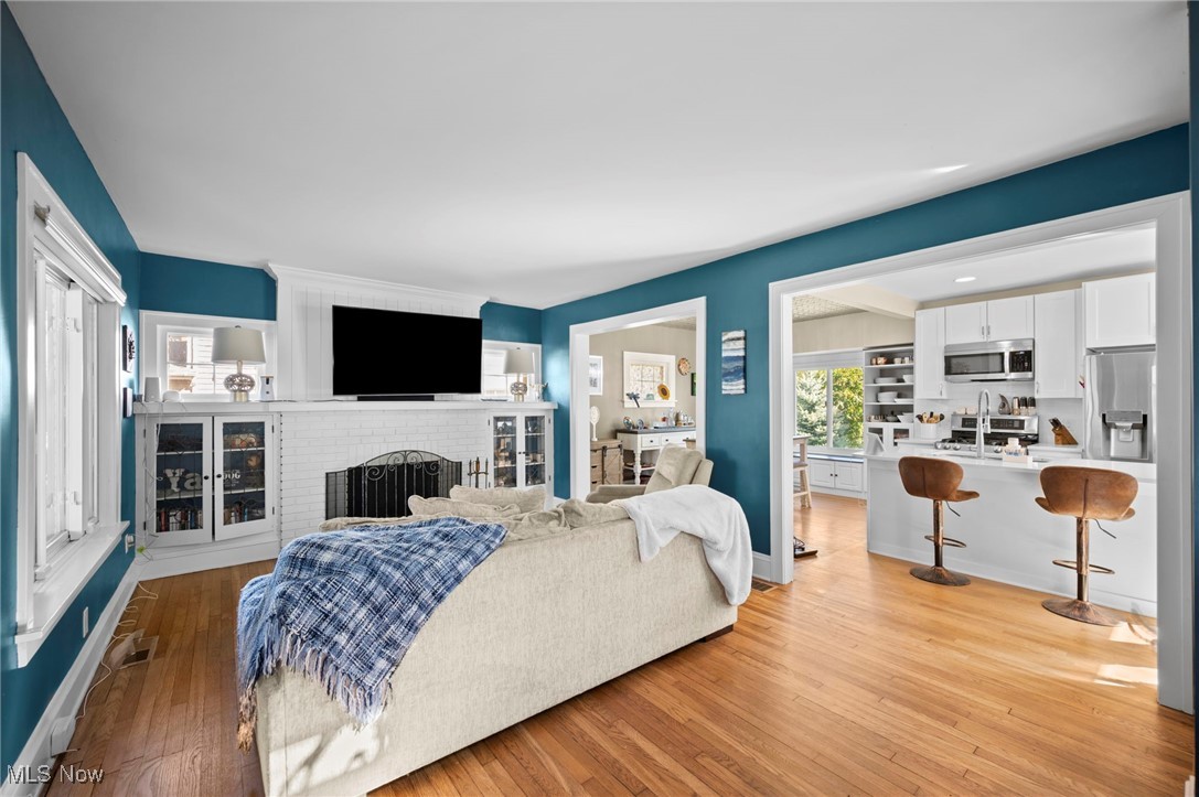 Lakewood, Ohio 44107, United States, 4 Bedrooms Bedrooms, ,4 BathroomsBathrooms,Residential,Active,222073